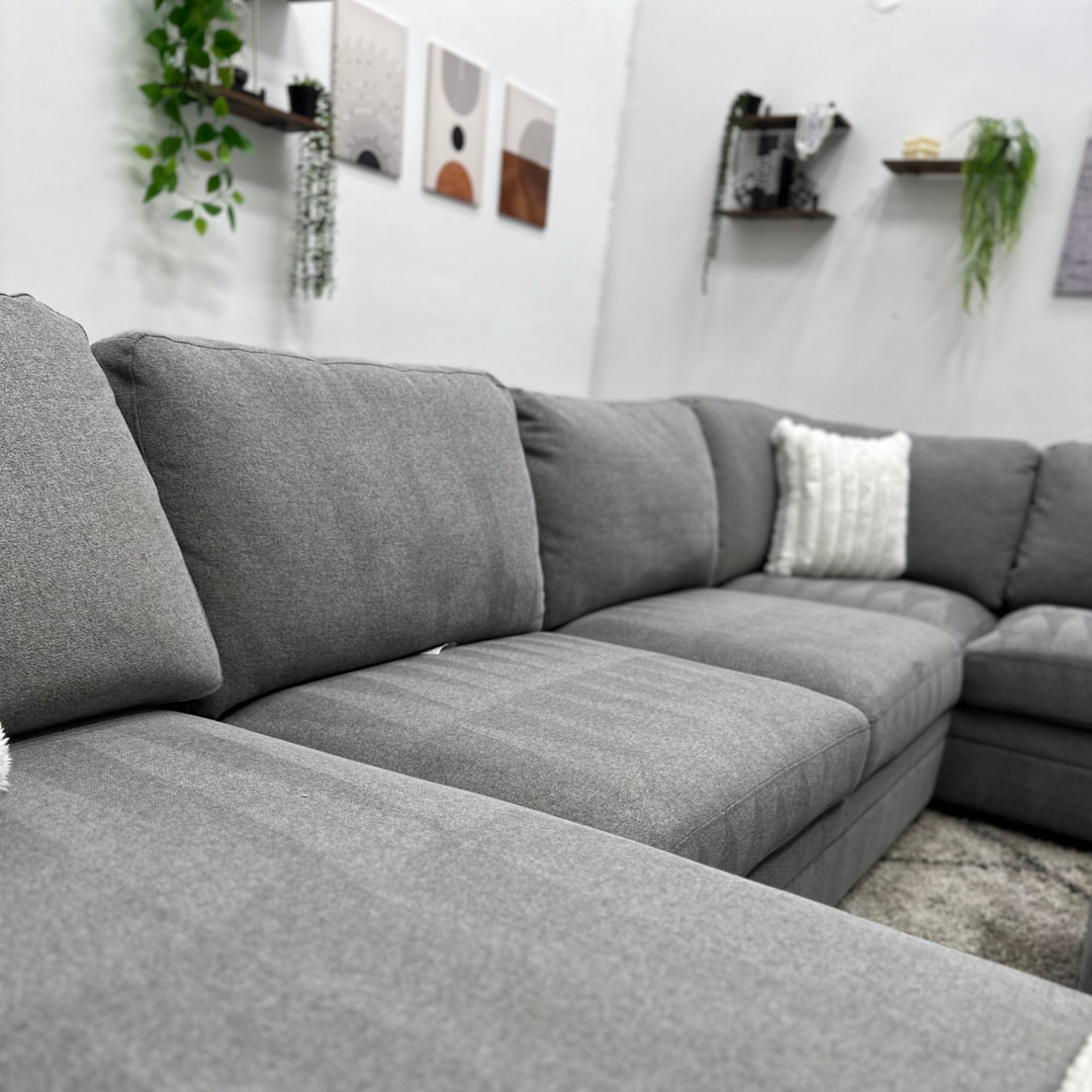 Thomasville Sectional Couch - Free Delivery