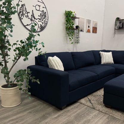 Thomasville Miles Fabric Sectional with Storage Ottoman