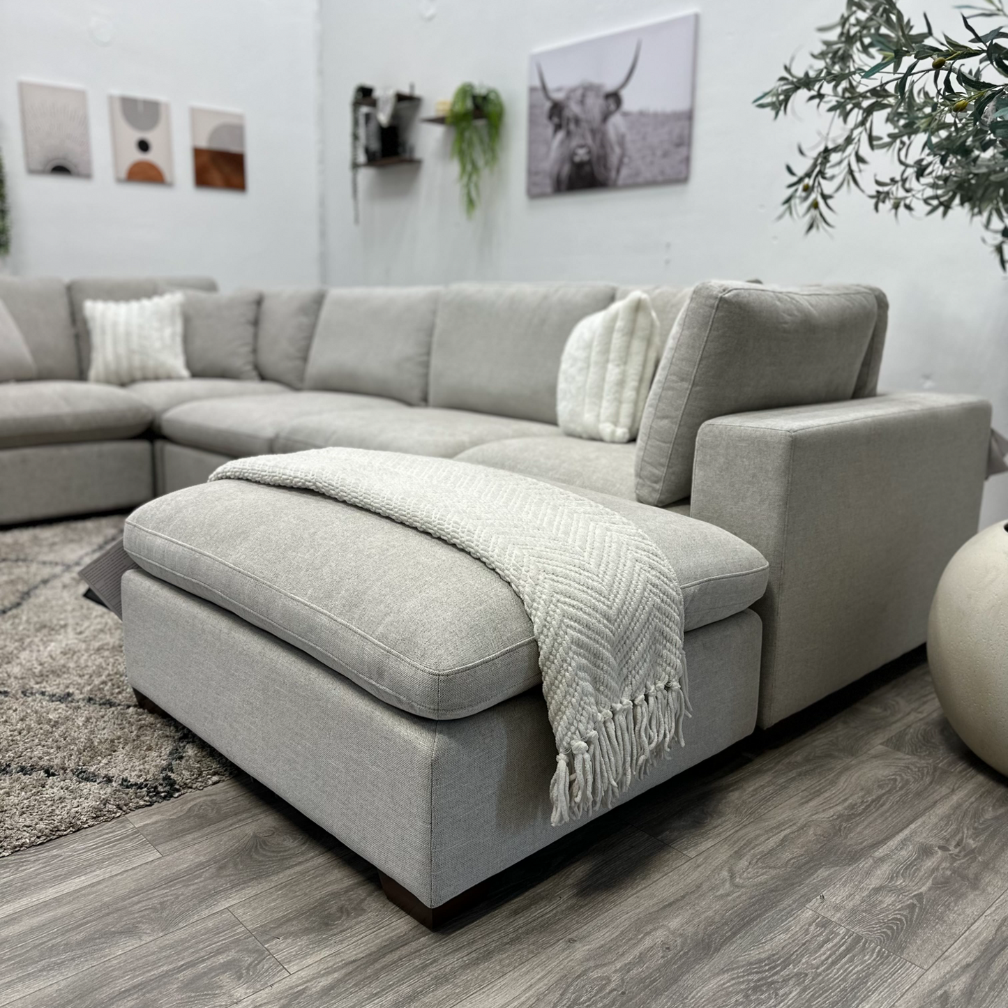 Lowell 6 Piece Light Gray Sectional