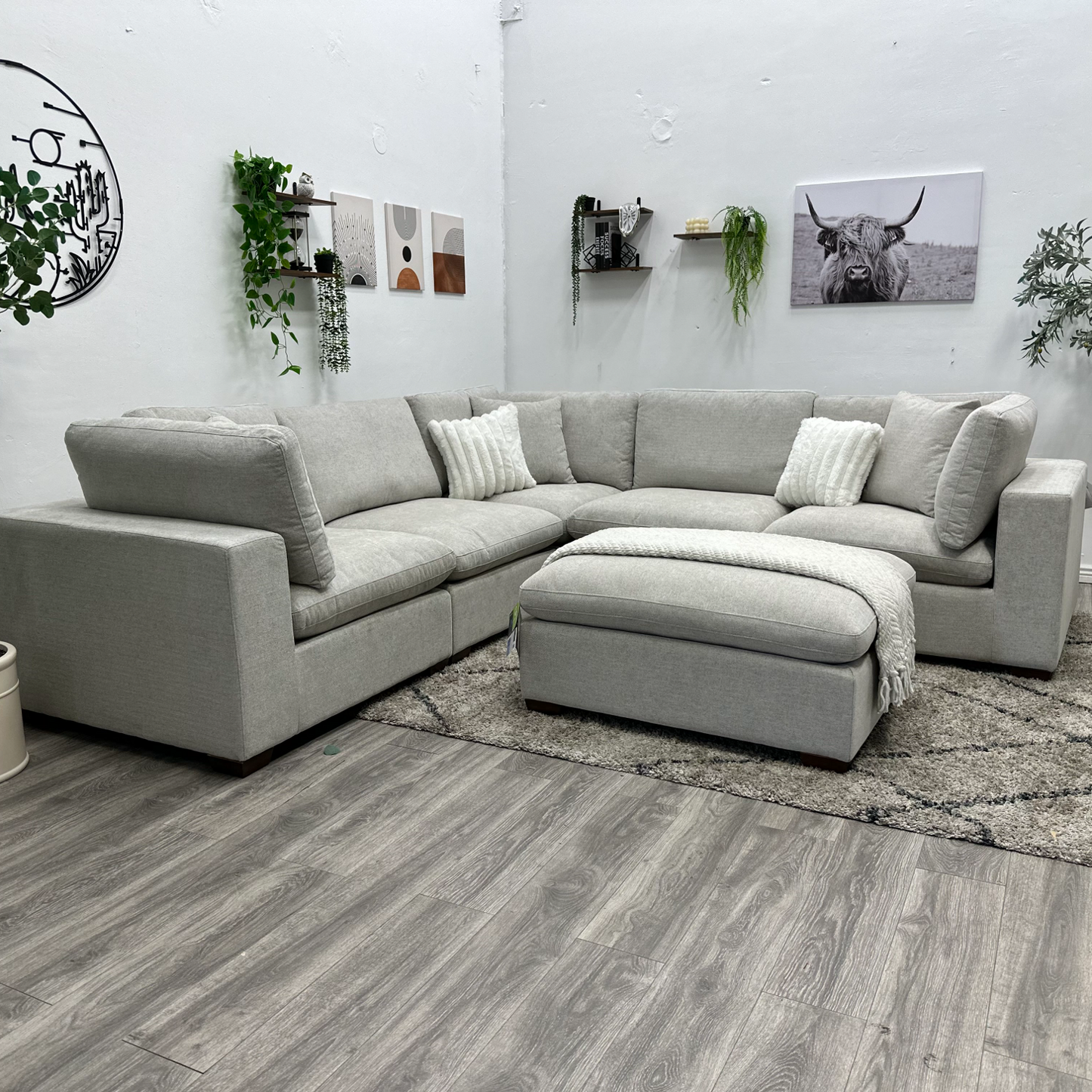 Lowell 6 Piece Light Gray Sectional