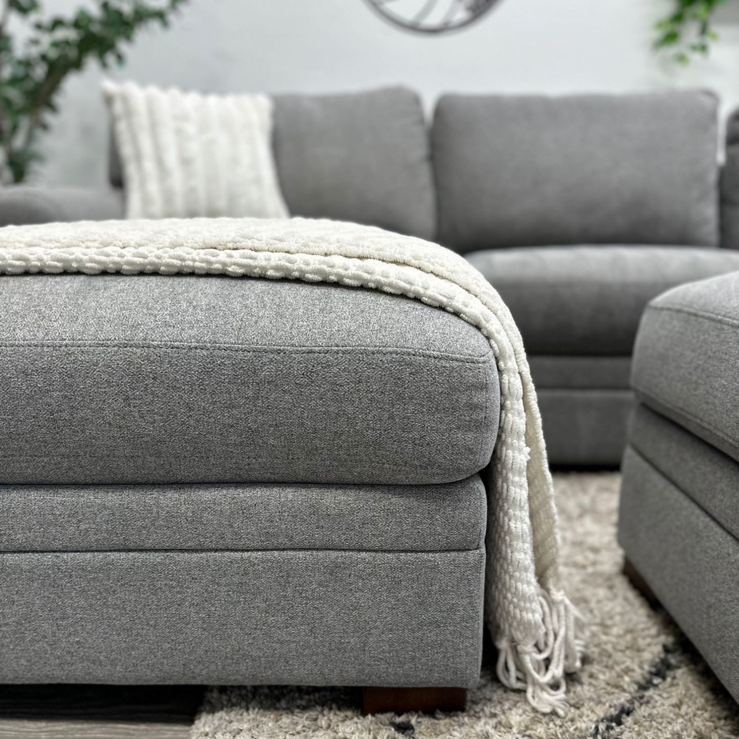 Thomasville Sectional Couch - Free Delivery