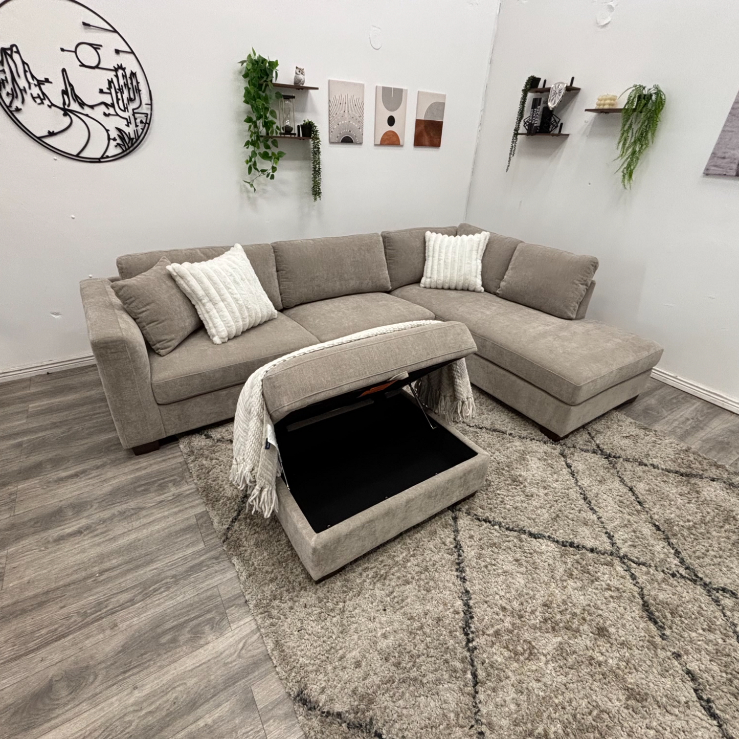 Thomasville Sectional Couch - Free Delivery